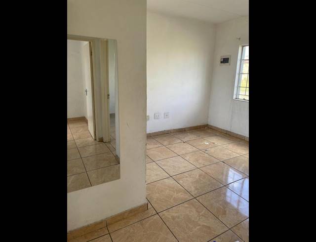 2 BEDROOM PROPERTY TO RENT IN FLEURHOF